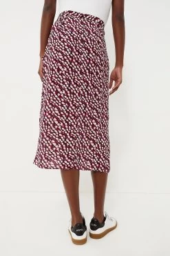Isabel Marant Etoile Raspberry Eolia Skirt -Vogue Vista Clothing 1KGt7xtxXiXvQcqQqjinBHRaPKav5P5m 1