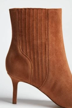 Veronica Beard Hazelwood Lisa Short Boots 11 Veronica Beard Hazelwood Lisa Short Boots -Vogue Vista Clothing 3FKUfzKnGLarp57nD2mgqChj3PRz2iHW 1