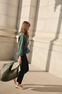 Mansur Gavriel Seaweed Soft M Hobo -Vogue Vista Clothing 4KaQsZbZoFhXIDPVUDnaAzVOsvdEtJZ4 1