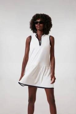 Vogue Vista Clothing -Vogue Vista Clothing 58ZPF57vsKmfUEB3kTLRD9ZdM5aFhZFQ 1