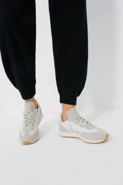 Veja White Pierre Natural Rio Branco Sneakers -Vogue Vista Clothing 5IOQQLEtOF6mHAuWGVwYIs9eP9XCY4eA 1