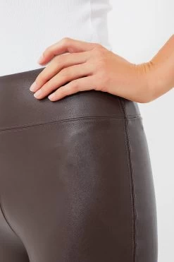 Brown Leather Leggings -Vogue Vista Clothing 5J2NnNm4xJ7gdBDN4IckFxOAcBoX4t0j 1