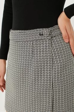 Black Tweed Luz Skirt -Vogue Vista Clothing 5KdeCIqhZ4pGATogfrnnASQuW44Rqucw 1