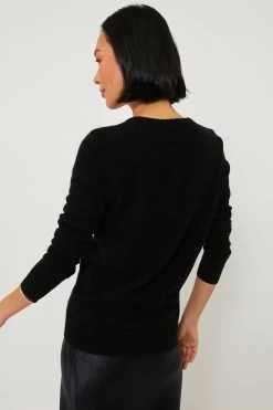 Black Cashmere V-Neck Sweater 10 Black Cashmere V-Neck Sweater -Vogue Vista Clothing 8XHOlpNz1l0c9D9t95voqSikWT7SbHTt 1