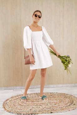 Pave Emerald Huggies -Vogue Vista Clothing 9UOR9F60vI5XbcjDIIhU7RCZzsEF0WZB 1