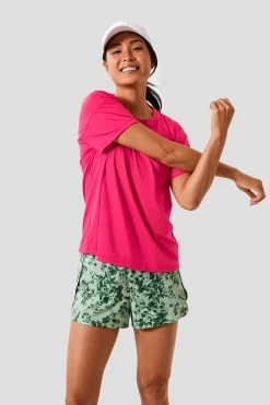 Azalea Short Sleeve Ryan Boyfriend Tee -Vogue Vista Clothing ABjyZXwCmhk868Al2LD2T1js577Fn7hK 1