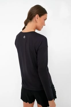 Black Long Sleeve Ryan Boyfriend Tee -Vogue Vista Clothing AvszgCKk5arK8KrY3uCOnvUbeqQxwjpo 1