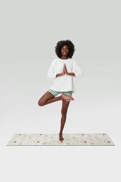 Fresh Buds Yoga Mat -Vogue Vista Clothing ByHTYsnfnDRlrtIUOTe3woTX56FOW5DE 1