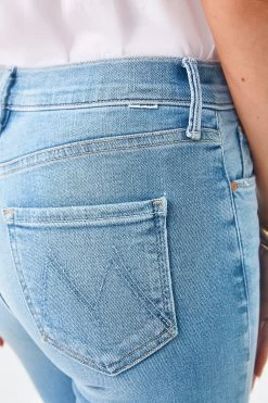 MOTHER In The Blink Of An Eye Mid Rise Dazzler Ankle -Vogue Vista Clothing IKKtYo7GtQMBbZyuAFOVGZ2Od0ogQ8RM 1