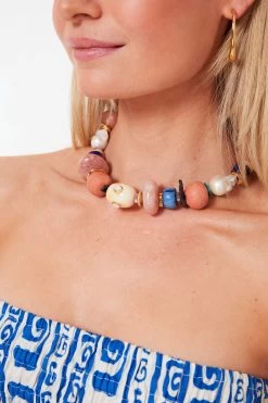 Treasure Beach Collar -Vogue Vista Clothing InQsDRkn8e1gRFnWFTrEQoL75zQlVEiI 1