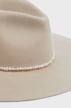 Wyeth Oatmeal Gretchen Hat -Vogue Vista Clothing MDGoNF8KsCG5eYHqTde3uZ3zZU1Rf1BV 1