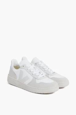 Veja White Natural Pierre V-10 Sneakers -Vogue Vista Clothing MSi3lUNvAU5qBeq1auLjf7A2YtLRGTft 1