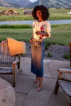 Embroidered Quincy Cardigan -Vogue Vista Clothing NLZXXxLY244KYJYi8KAVsnq5oJh65H8z 1