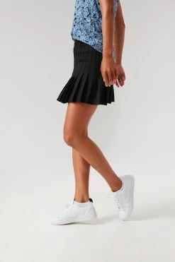 Black And Hydrangea 15 Inch Williams Tennis Skirt 14 Black And Hydrangea 15 Inch Williams Tennis Skirt -Vogue Vista Clothing Q0lWpG8ZjtU0RoflN9RPzpX7RvgZJ3kg 1
