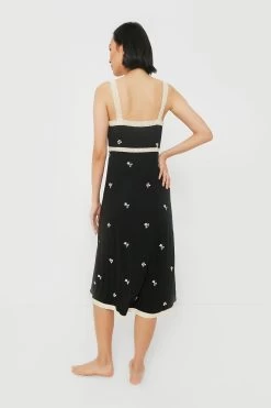 Black Rubina Embroidery Pajama Slip Dress -Vogue Vista Clothing QaGg1EmFNBOaU8yymfty7DI5uCj7fwEX 1