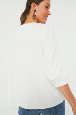 White Hollis Top 9 White Hollis Top -Vogue Vista Clothing RbQACD7bf5MsXtIyVc2j0S0VtJPVDROG 1