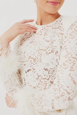 SELF PORTRAIT Cream Cord Lace Feather Top -Vogue Vista Clothing T41Ro5tZVApukEwCgSwhvYhHQ4haylDB 1