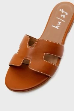 Cognac Leather Alibi Sandals -Vogue Vista Clothing TapexUDiUqRw8njIS9BGBO2EeAkzpqJR 1