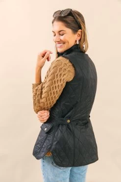 Mini Pearl Hoop Earrings -Vogue Vista Clothing TyGLbutnwi9JKzAOkJv5nGDNnvQSCc7D 1