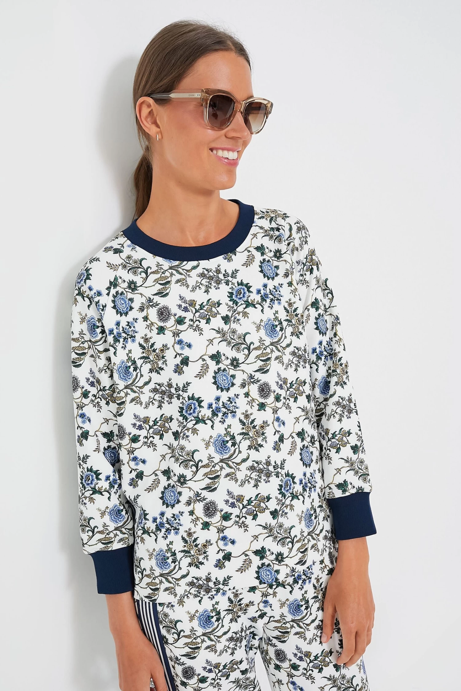 White Wildflower Maggie Pullover 1 White Wildflower Maggie Pullover