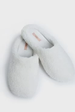 Eberjey Ivory Sherpa Slippers -Vogue Vista Clothing VaQuazqPcUKh4w91GHIl9TC7Z7zX5Dx8 1