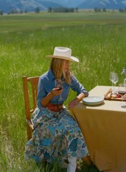 Sun In The Center Hat -Vogue Vista Clothing WeIDEk4t4vD1lmIEWiOYzQYBr0TGTaWi 1