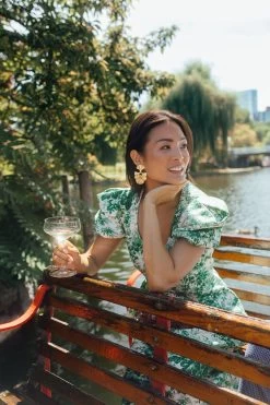 Gold Ginkgo Leaf Earrings -Vogue Vista Clothing XUMvHvpcXClSOGxVsqbRCWSkrFfIleQy 1