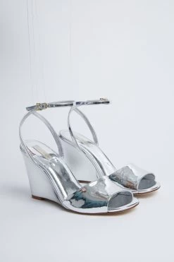 Silver Specchio Yves Wedges 8 Silver Specchio Yves Wedges -Vogue Vista Clothing XandRPUs7FjsGTGHFv6Grjxf5ILFHqOQ 1