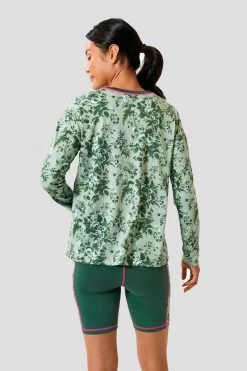 Green Bouquet Long Sleeve Ryan Boyfriend Tee -Vogue Vista Clothing Y3QtdKKoluVI6GT3fqiMcHMcOnBS6khW 1