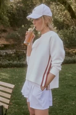 Retro Red And White Maggie Pullover -Vogue Vista Clothing fIUrl8t5ajk4uQRIOAZkUbkPY91DXjK0 1