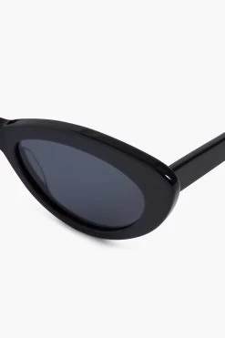Black Pamela Sunglasses 9 Black Pamela Sunglasses -Vogue Vista Clothing gNMog4lVjWepjGymDxiRwIFXvui88ld7 1