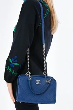 CHANEL Blue Caviar Stitched Shopping Tote -Vogue Vista Clothing gTU8FHkYzz3tZGOkspqAbLPjTmkLXgB3 1