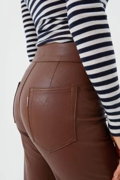 Chocolate Vegan Brighton 7 Chocolate Vegan Brighton -Vogue Vista Clothing ibevs3MtwcFg1h7D384dYajP1Jl9Hgxq 1