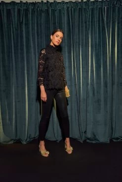 7 For All Mankind The Black Coated High Waist Ankle Skinny -Vogue Vista Clothing il8oHWenzY1JNGBCaMdEayeI6GEZnEMt 1