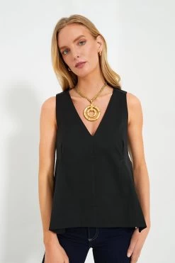 Gold Pendant Necklace 7 Gold Pendant Necklace -Vogue Vista Clothing wMccPKzEyRrcM8dDR1PaTx8zjRKjKSKZ 1