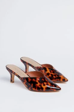 Matisse Exclusive Ojai Tortoise Slides -Vogue Vista Clothing xaW5mqRxfEALwhK2lD16jGlcULaaAVdV 1