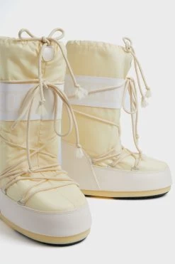 Moon Boot Cream Icon Nylon Boots -Vogue Vista Clothing yTNwvNoAc1RAkmYDx6FSuZHAJujQnL0E 1