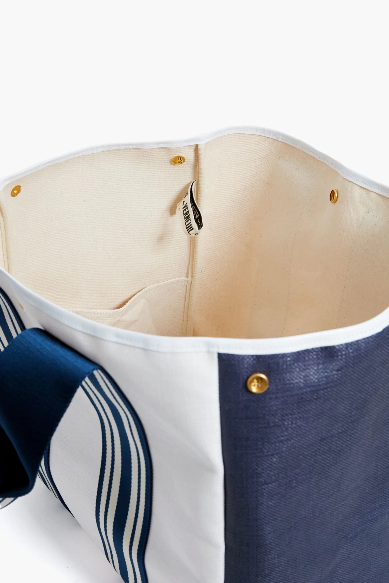 White And Navy Traversee L Fine Straw Tote 6 White And Navy Traversee L Fine Straw Tote - Image 6